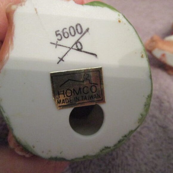 Vintage SET OF 2 Homco CHRISTMAS BEAR Figurines BISQUE Porcelain SANTA Couple - Picture 11 of 11